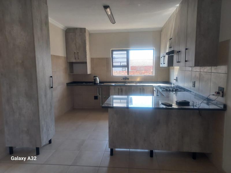3 Bedroom Property for Sale in Waterval East North West